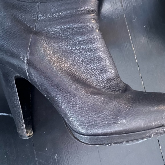 Prada women’s booties size 41 black 1/2” platform 3+ inch heel leather inner zip - Picture 2 of 5